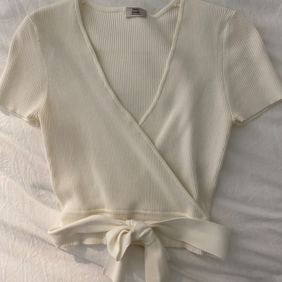 Wilfred all tied up top - Picture 2 of 4